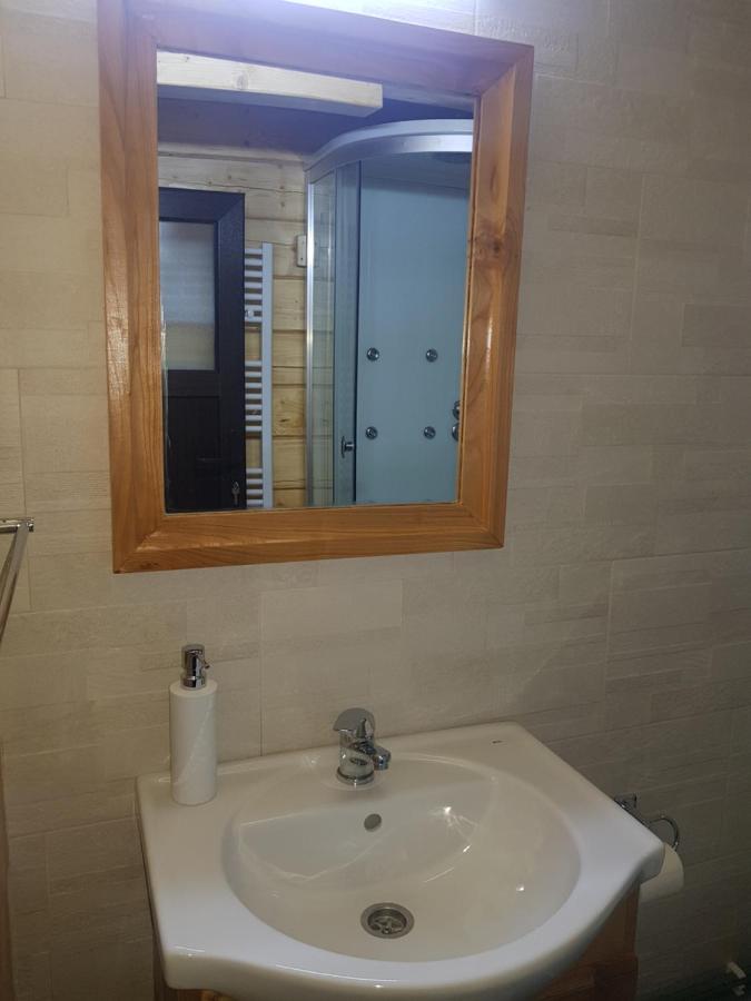 Tulean Cabin Săcel Eksteriør bilde